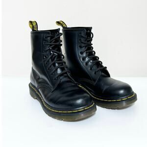 Dr. Martens AirWair 1460 Black Smooth Leather Lace Up Boots Size 7